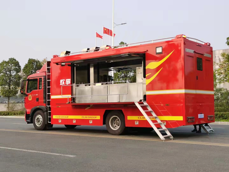 重汽豪沃餐车（炊事车）